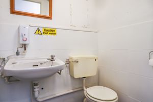 W/C- click for photo gallery